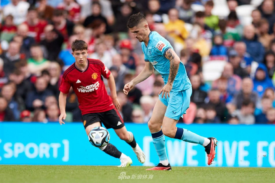 皇马后防的 皇马后防的